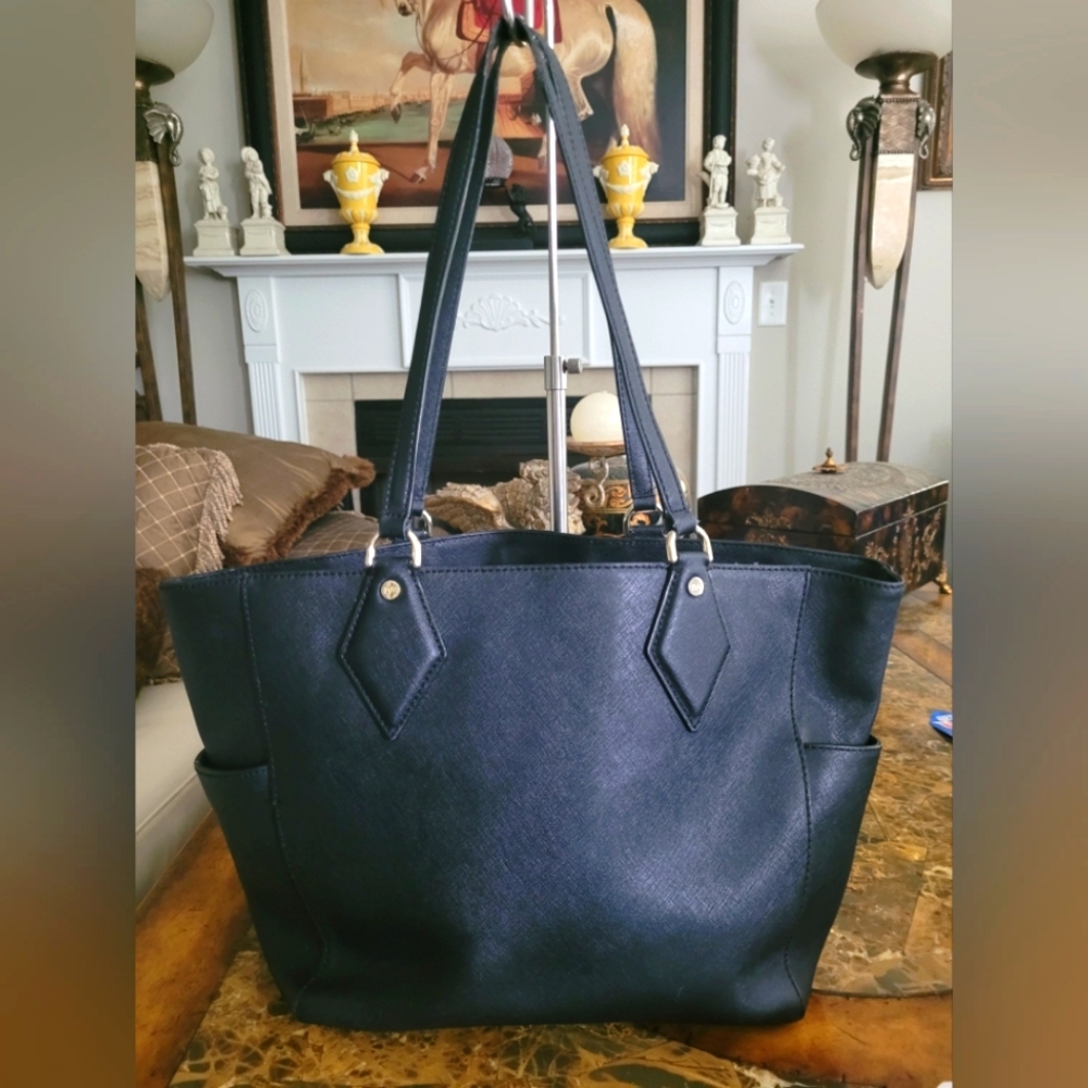 Diane Von Thurstenberg Elegant Black Tote Bag - Picture 2 of 7